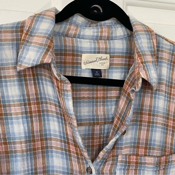Universal Thread blue & orange lightweight button down shirt - Picture 3 of 15